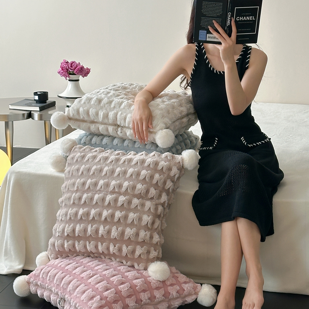 91家纺网 家纺一手货源 找家纺 多米家居 2025新款暖绒多功能剪花蝶梦抱枕被系列 组合