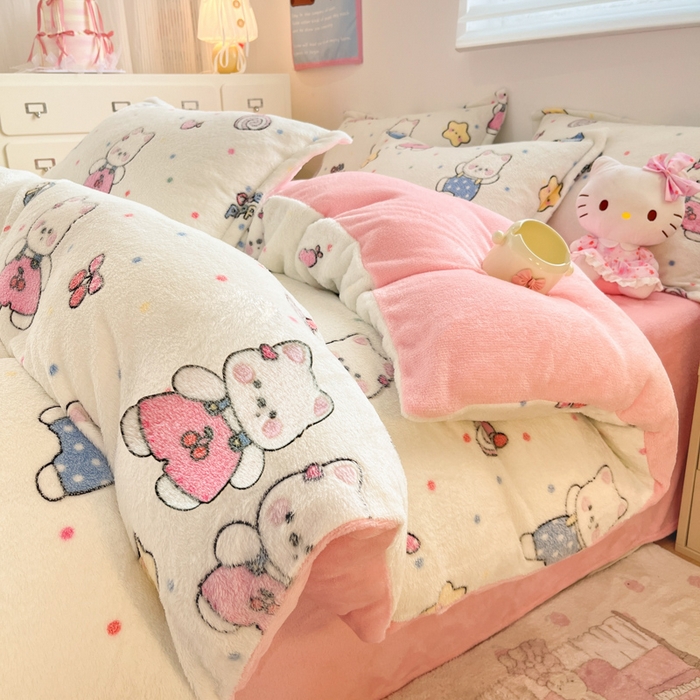 91家纺网 家纺一手货源 找家纺 川悦生活 2025新款立体雪花绒印花大床四件套系列二场景一 派对西高地