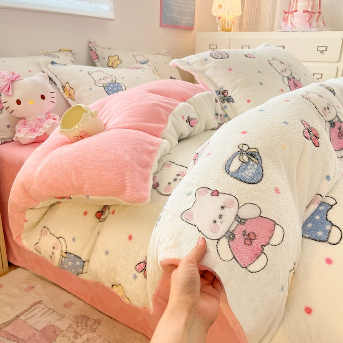 91家纺网 家纺一手货源 找家纺 川悦生活 2025新款立体雪花绒印花大床四件套系列二场景一 派对西高地