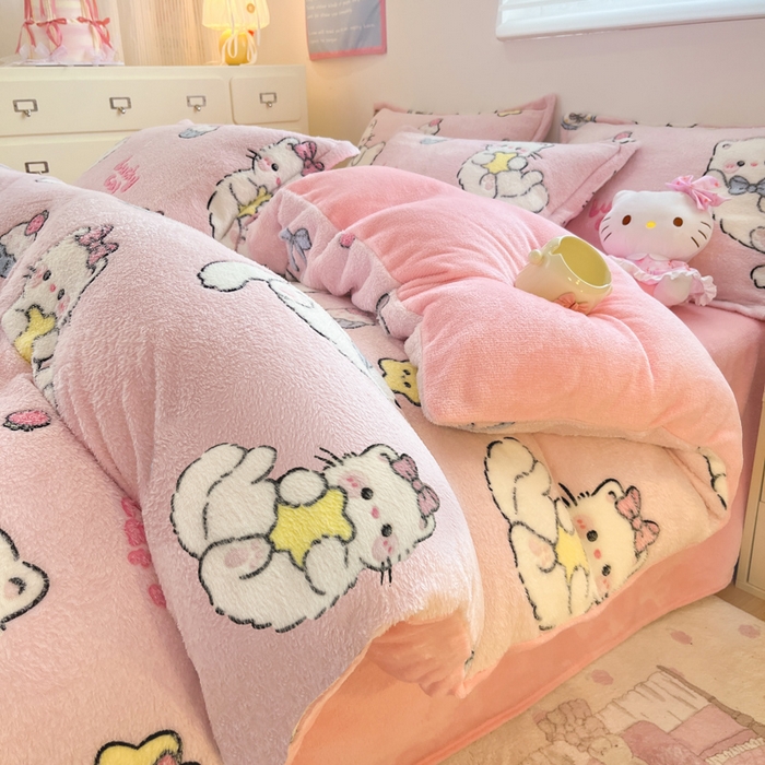 川悦生活 2025新款立体雪花绒印花大床四件套系列二场景一 甜梦小猫