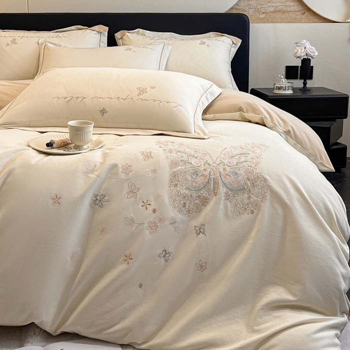 91家纺网 家纺一手货源 找家纺 涵宸家纺 2025新款全棉磨毛刺绣四件套系列-花蝴蝶 花蝴蝶-奶白