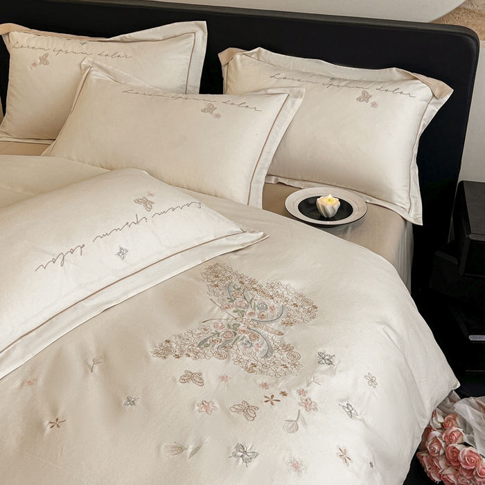 91家纺网 家纺一手货源 找家纺 涵宸家纺 2025新款全棉磨毛刺绣四件套系列-花蝴蝶 花蝴蝶-奶白