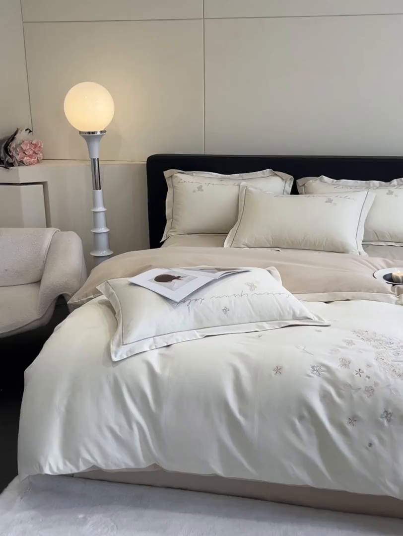 91家纺网 家纺一手货源 找家纺 涵宸家纺 2025新款全棉磨毛刺绣四件套系列-花蝴蝶 花蝴蝶-奶白