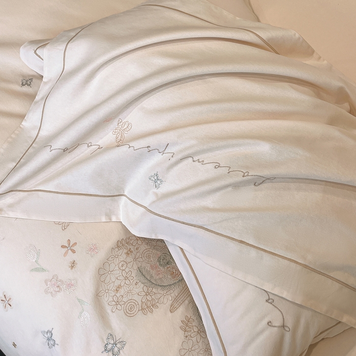 91家纺网 家纺一手货源 找家纺 涵宸家纺 2025新款全棉磨毛刺绣四件套系列-花蝴蝶 花蝴蝶-浅粉