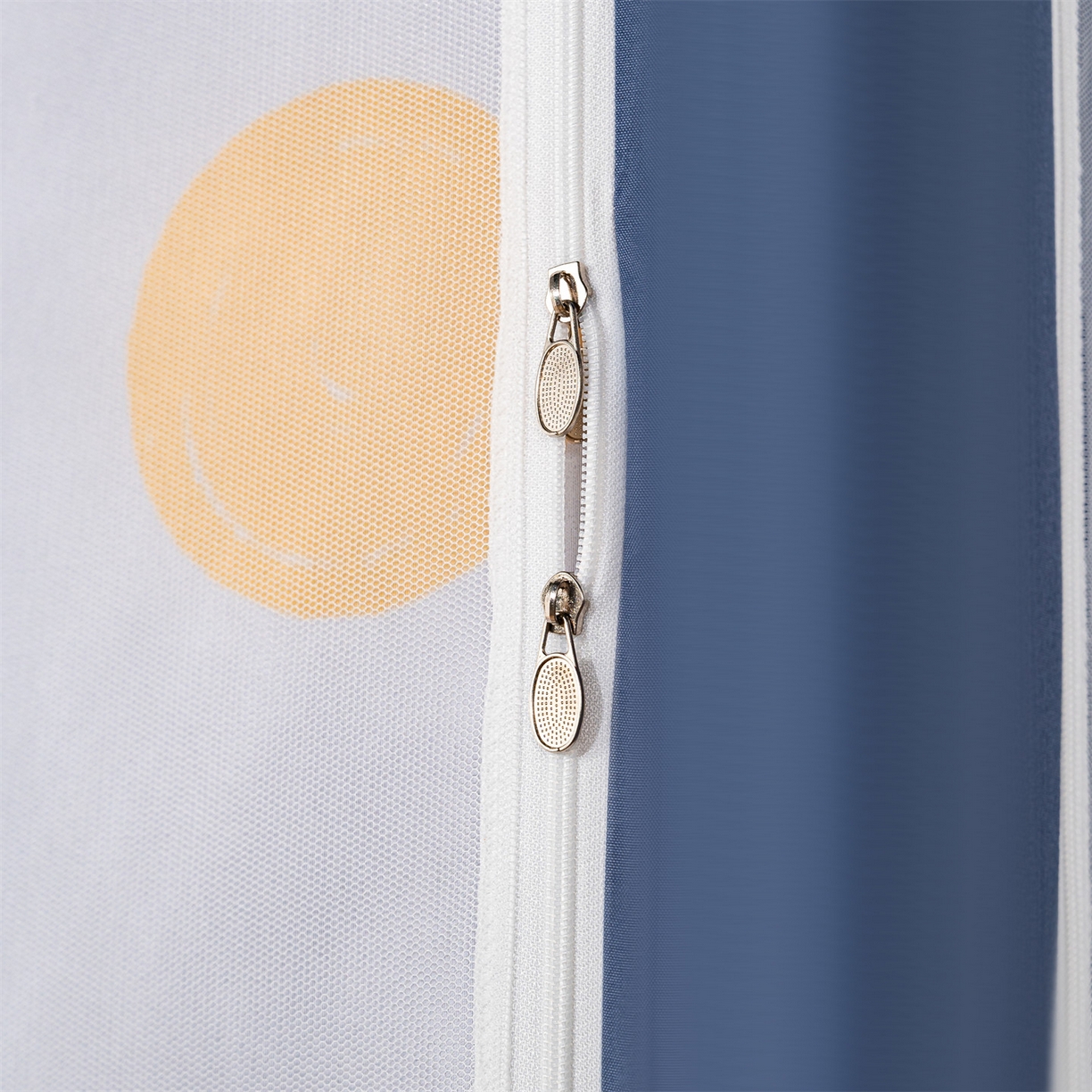 91家纺网 家纺一手货源 找家纺 2025新款多层复合夹层强遮光学生蚊帐 背带小狗