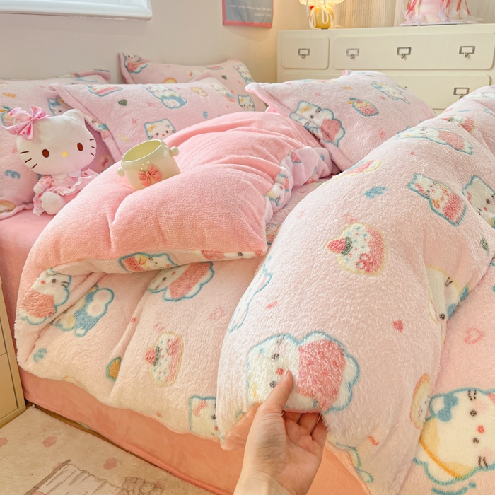 91家纺网 家纺一手货源 找家纺 川悦生活 2025新款立体雪花绒印花大床四件套系列二场景一 甜心喵喵