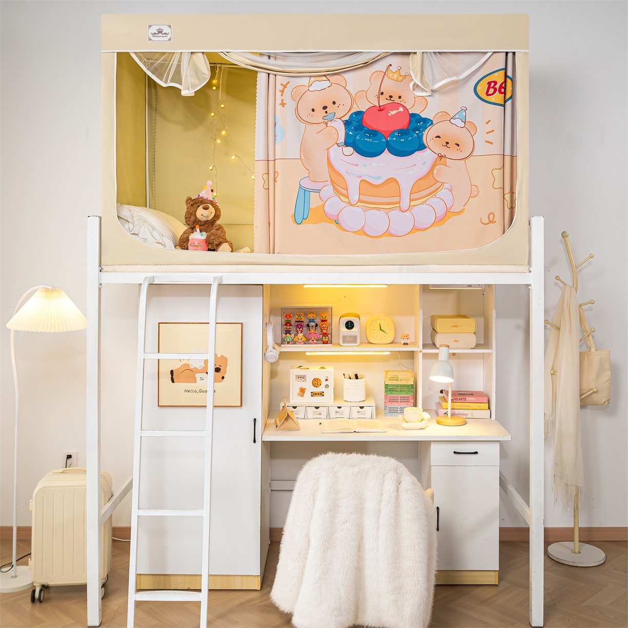 91家纺网 家纺一手货源 找家纺 2025新款多层复合夹层强遮光学生蚊帐 蛋糕小熊