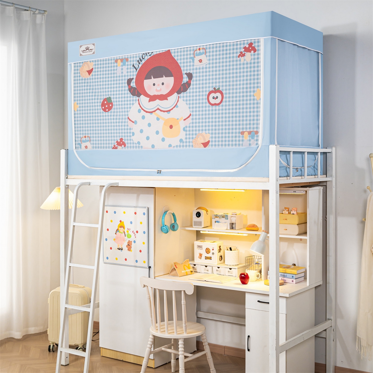 91家纺网 家纺一手货源 找家纺 2025新款多层复合夹层强遮光学生蚊帐 格纹小红帽