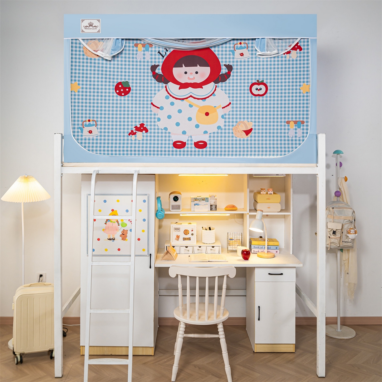 91家纺网 家纺一手货源 找家纺 2025新款多层复合夹层强遮光学生蚊帐 格纹小红帽