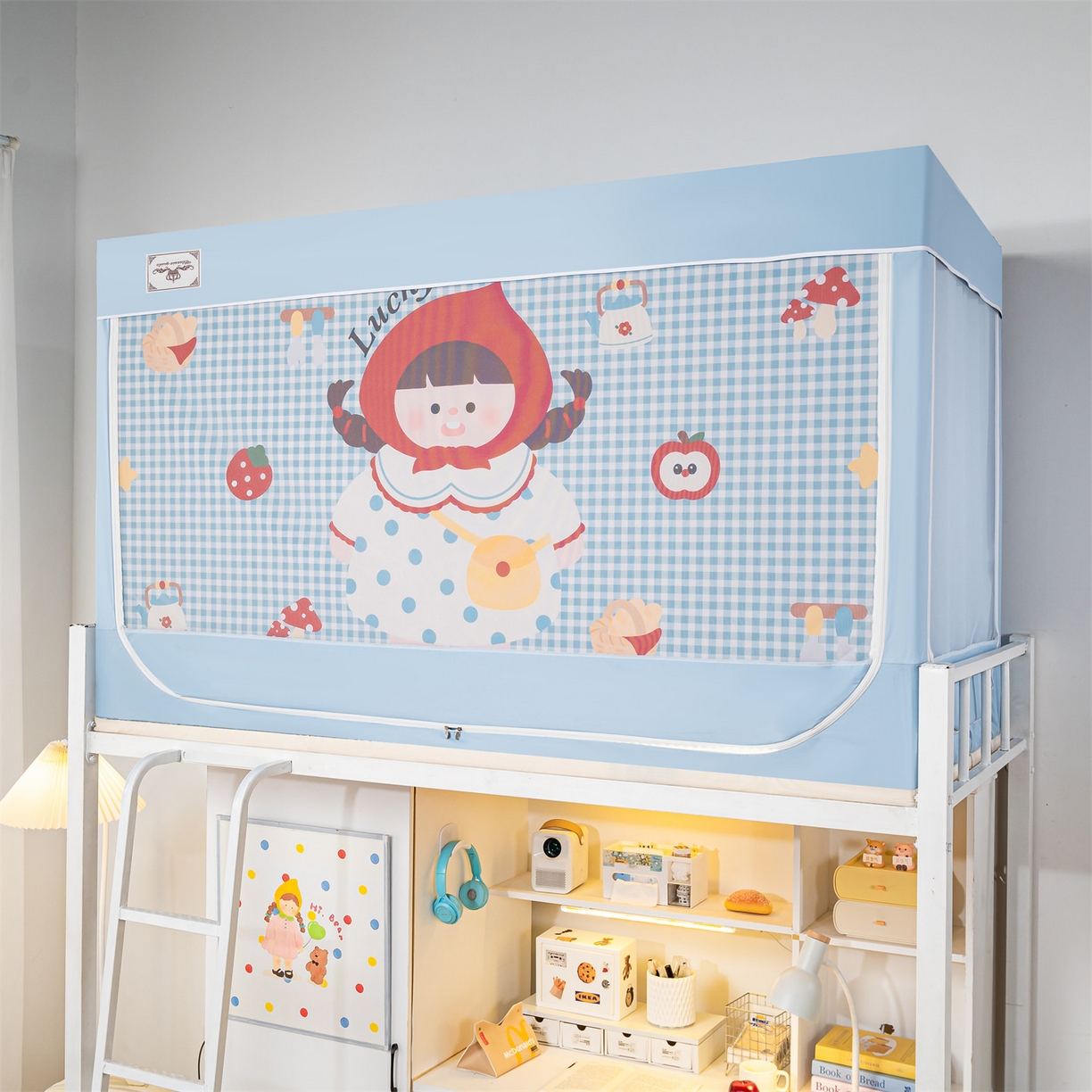 91家纺网 家纺一手货源 找家纺 2025新款多层复合夹层强遮光学生蚊帐 格纹小红帽