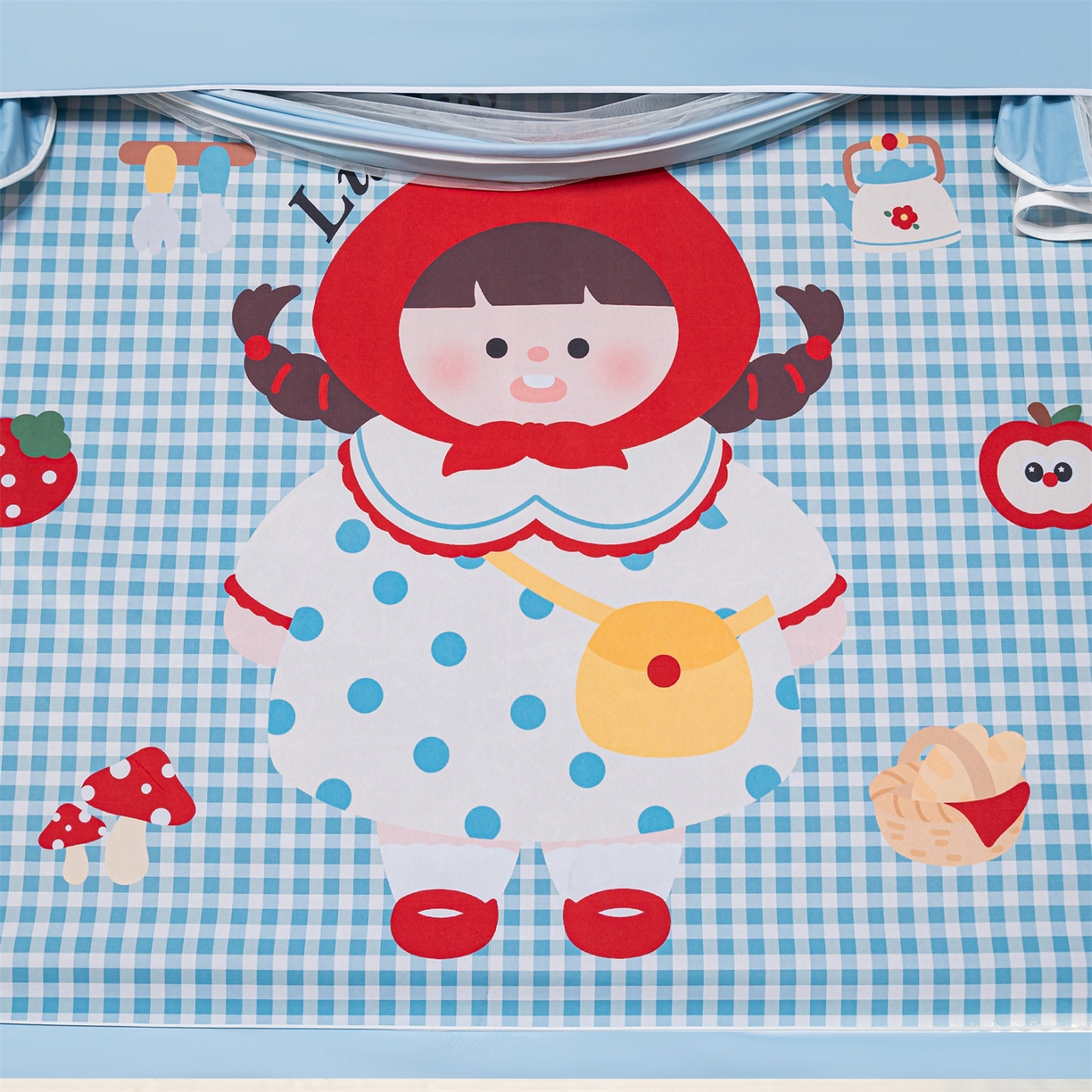 91家纺网 家纺一手货源 找家纺 2025新款多层复合夹层强遮光学生蚊帐 格纹小红帽