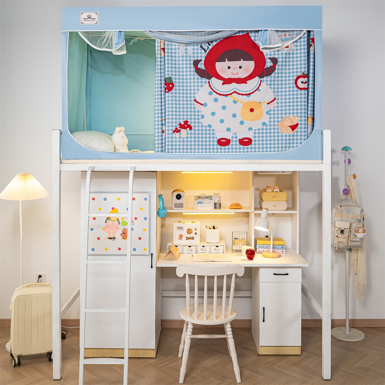 91家纺网 家纺一手货源 找家纺 2025新款多层复合夹层强遮光学生蚊帐 格纹小红帽