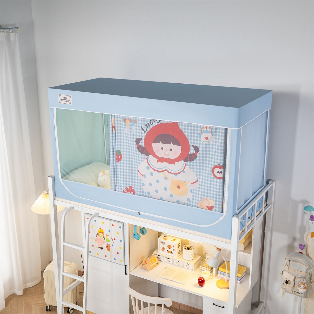 91家纺网 家纺一手货源 找家纺 2025新款多层复合夹层强遮光学生蚊帐 格纹小红帽