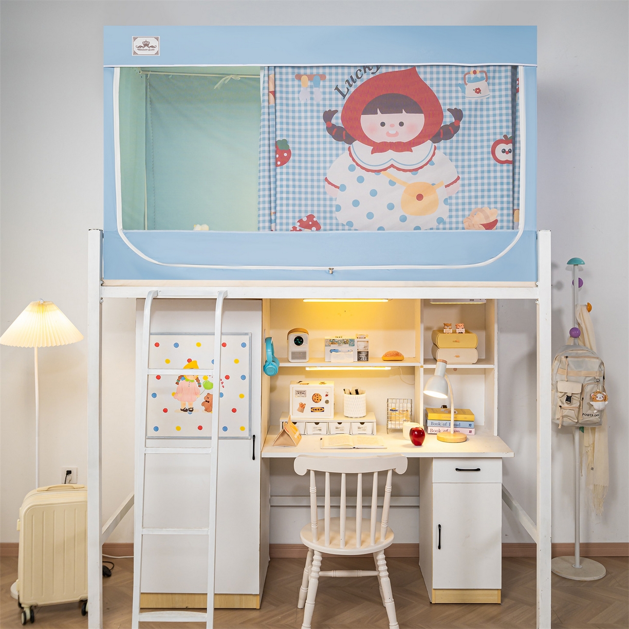 91家纺网 家纺一手货源 找家纺 2025新款多层复合夹层强遮光学生蚊帐 格纹小红帽