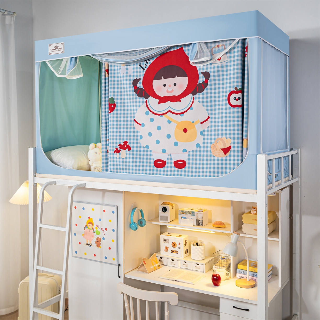 91家纺网 家纺一手货源 找家纺 2025新款多层复合夹层强遮光学生蚊帐 格纹小红帽