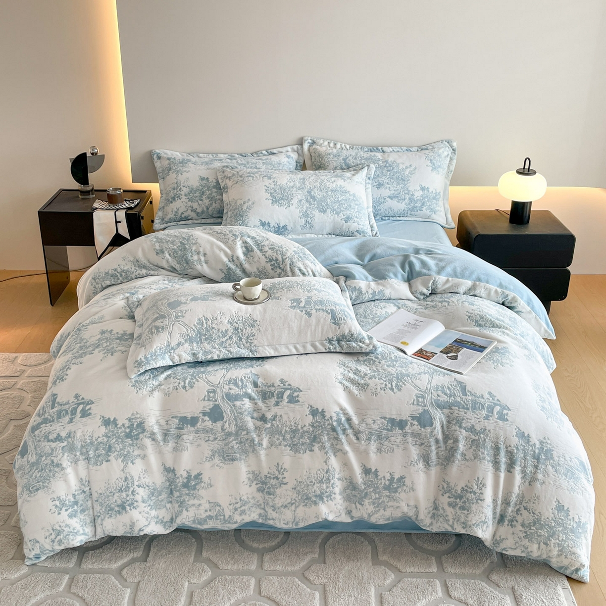 91家纺网 家纺一手货源 找家纺 居易简 2025新款A类高克重牛奶绒立体浮雕四件套 云木-蓝