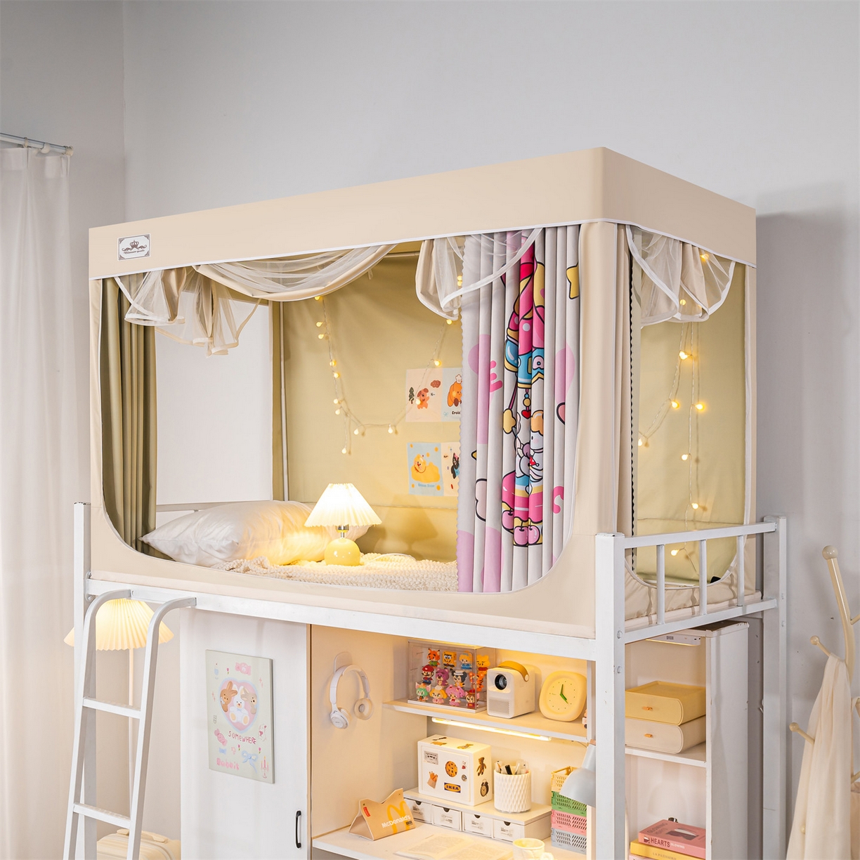 91家纺网 家纺一手货源 找家纺 2025新款多层复合夹层强遮光学生蚊帐 旋转萌宠