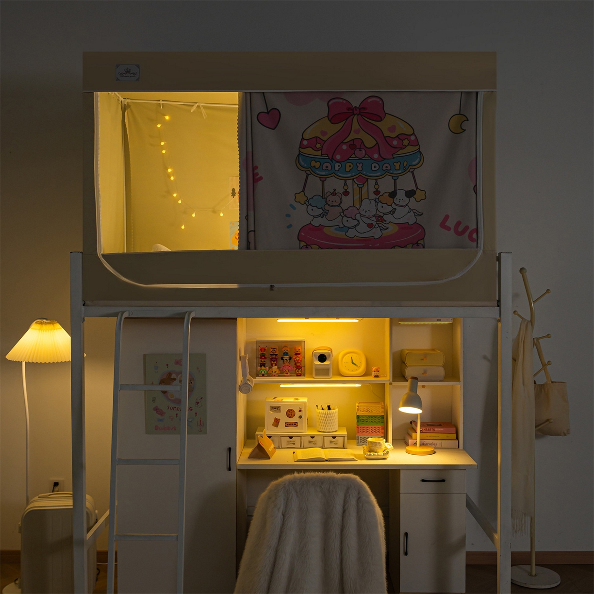 91家纺网 家纺一手货源 找家纺 2025新款多层复合夹层强遮光学生蚊帐 旋转萌宠