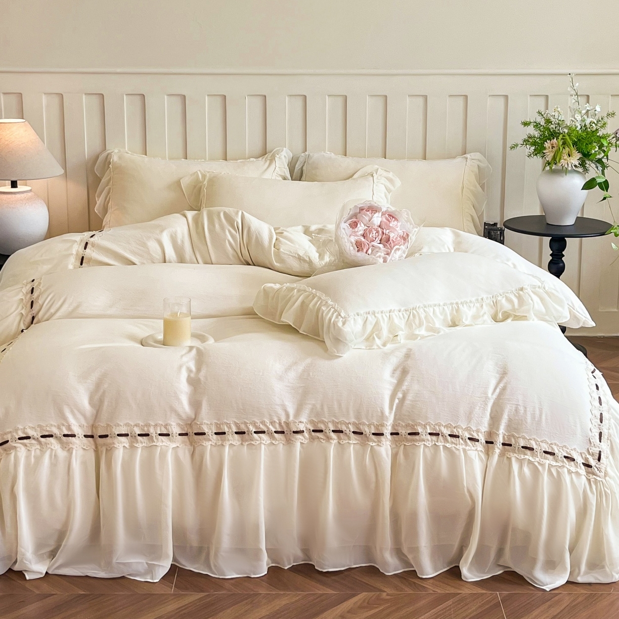 91家纺网 家纺一手货源 找家纺 （总）庭笙 2025新款法式仙女蕾丝裙边梦幻纱四件套-赫拉花园