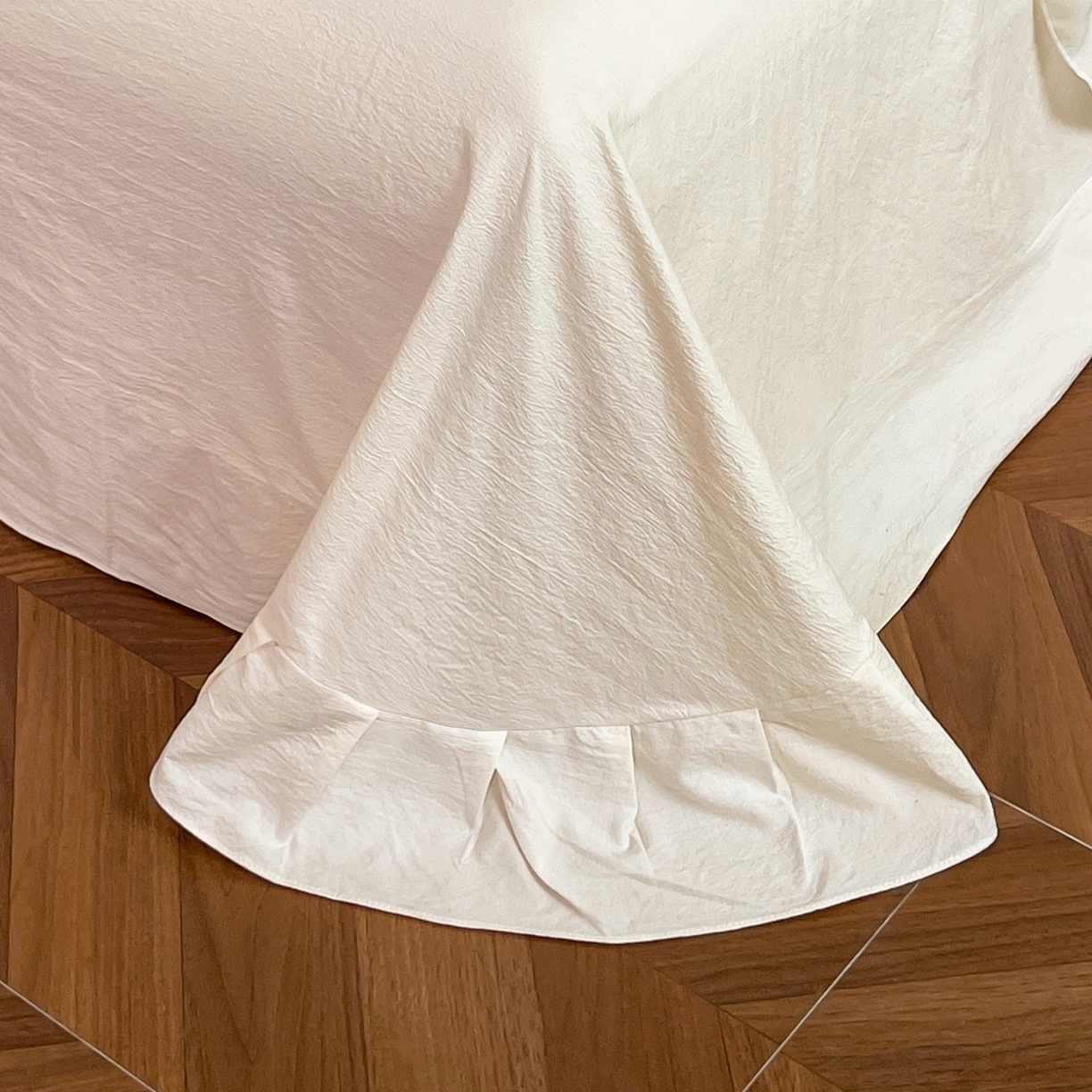 91家纺网 家纺一手货源 找家纺 （总）庭笙 2025新款法式仙女蕾丝裙边梦幻纱四件套-赫拉花园