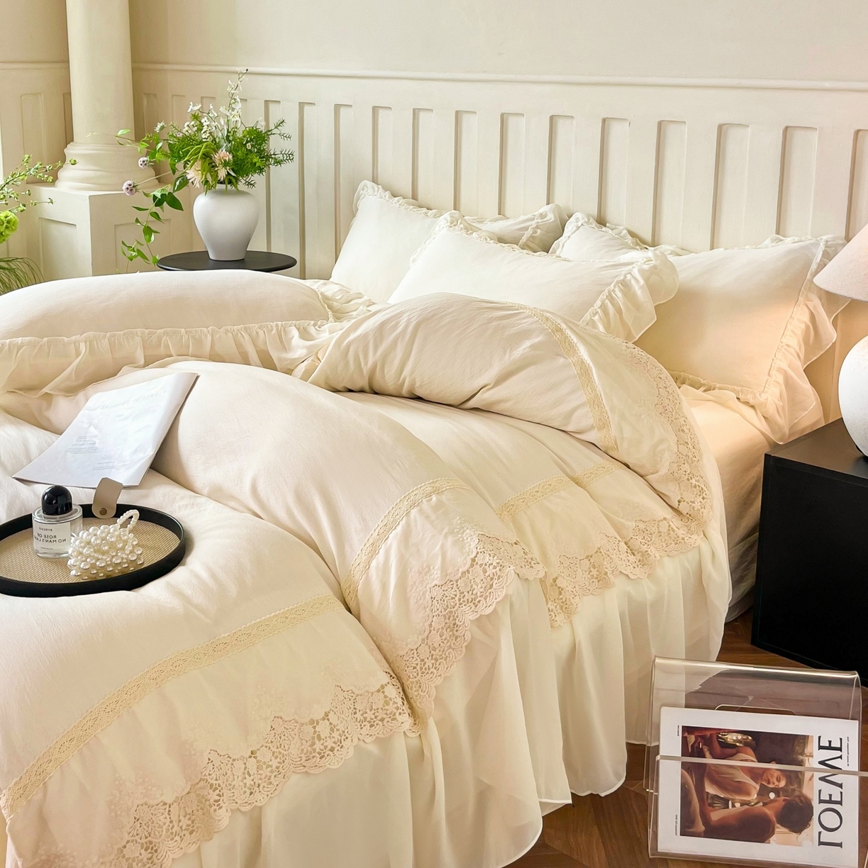 91家纺网 家纺一手货源 找家纺 （总）庭笙 2025新款法式刺绣花边双层蕾丝裙边梦幻纱四件套-漫调小城