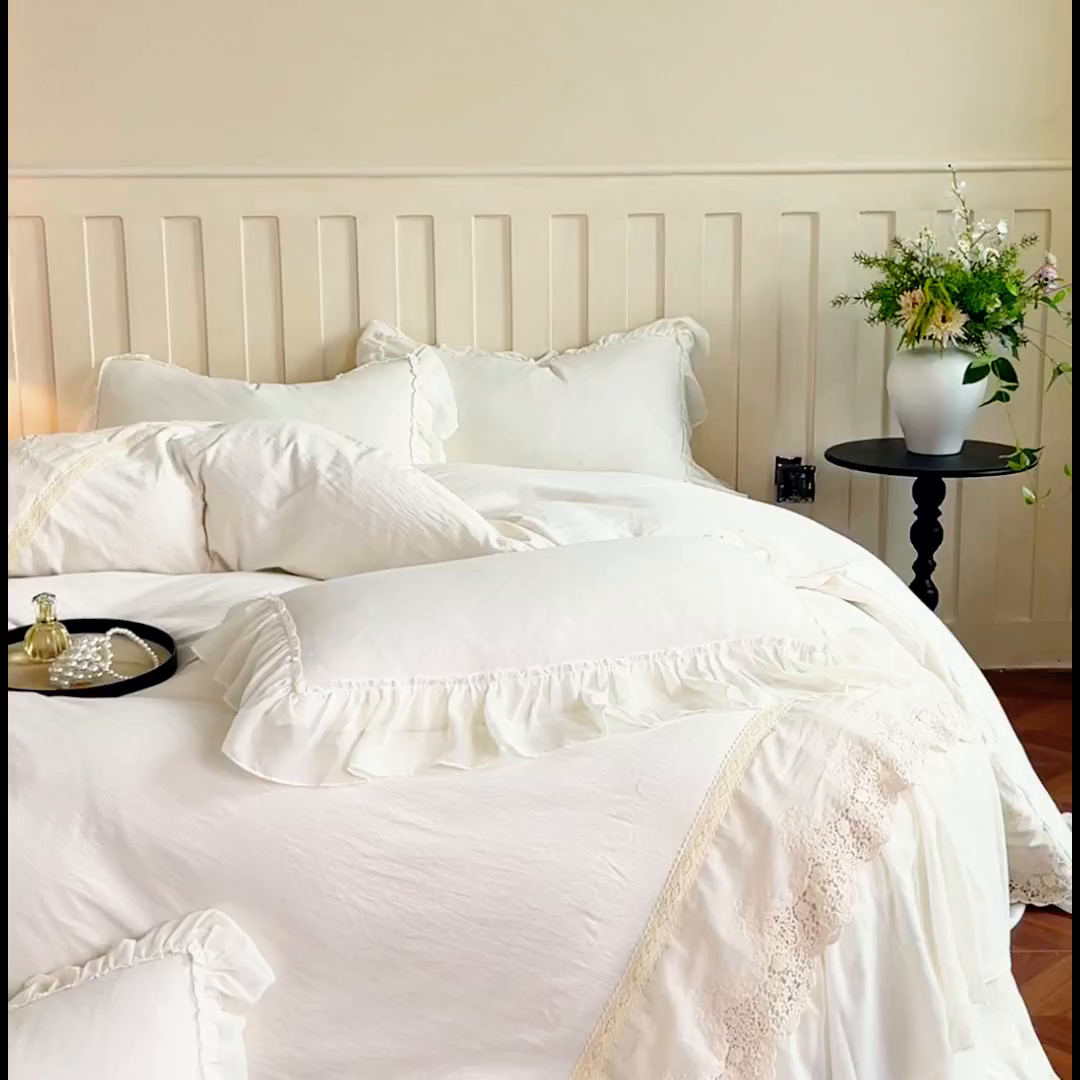 91家纺网 家纺一手货源 找家纺 （总）庭笙 2025新款法式刺绣花边双层蕾丝裙边梦幻纱四件套-漫调小城