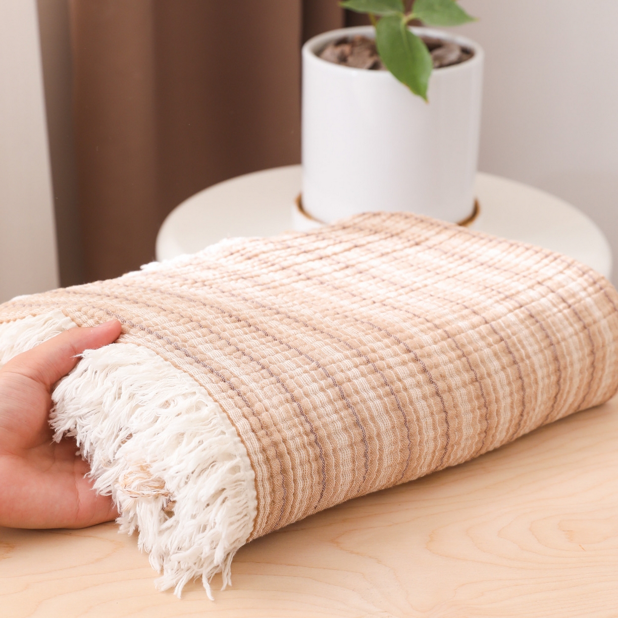 91家纺网 家纺一手货源 找家纺 （总）简宜家居（朝初家纺） 2025新款全棉100%棉四层纱流苏边毛毯子