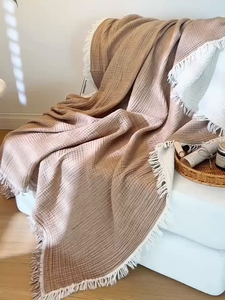 91家纺网 家纺一手货源 找家纺 简宜家居（朝初家纺） 2025新款全棉100%棉四层纱流苏边毛毯子 流苏-焦糖褐