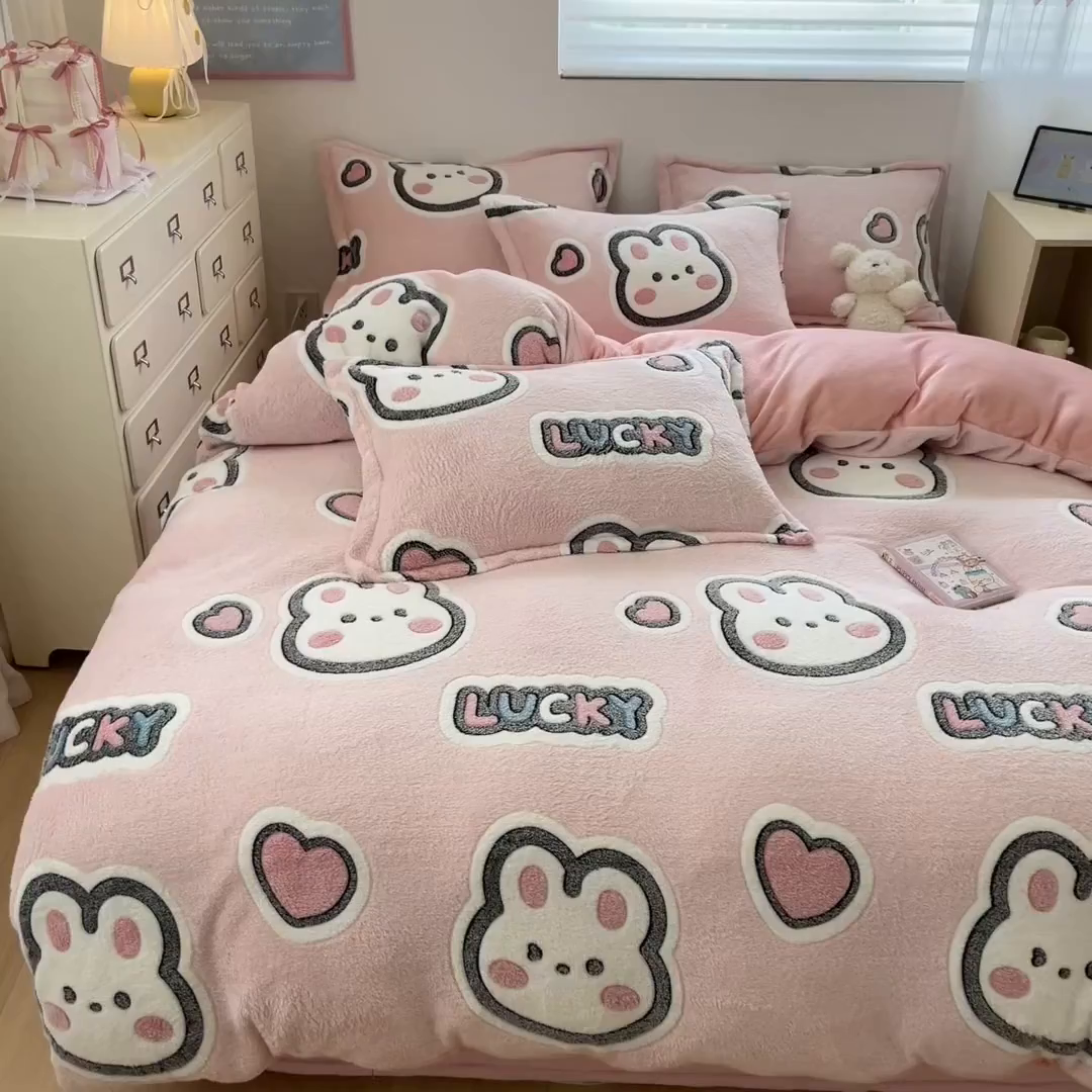 91家纺网 家纺一手货源 找家纺 （总）川悦生活 2025新款立体雪花绒印花大床四件套系列一场景一