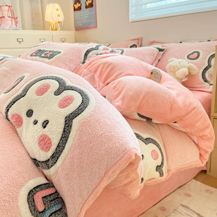 91家纺网 家纺一手货源 找家纺 （总）川悦生活 2025新款立体雪花绒印花大床四件套系列一场景一