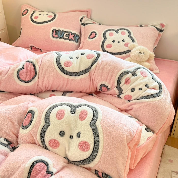 91家纺网 家纺一手货源 找家纺 （总）川悦生活 2025新款立体雪花绒印花大床四件套系列一场景一