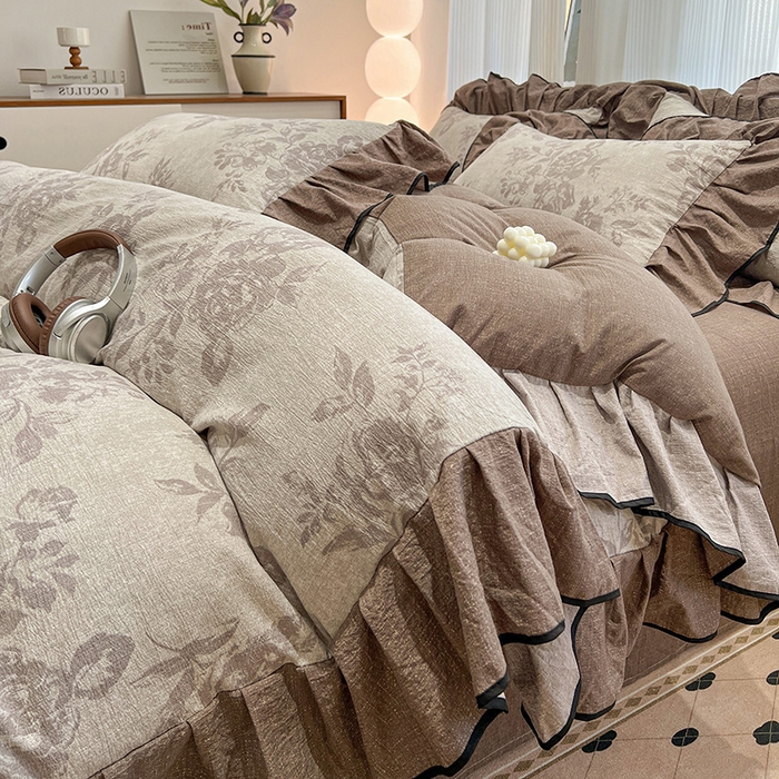 91家纺网 家纺一手货源 找家纺 （赛丽雅）2025秋冬新品130克加厚复古风印花磨毛四件套 风木槿