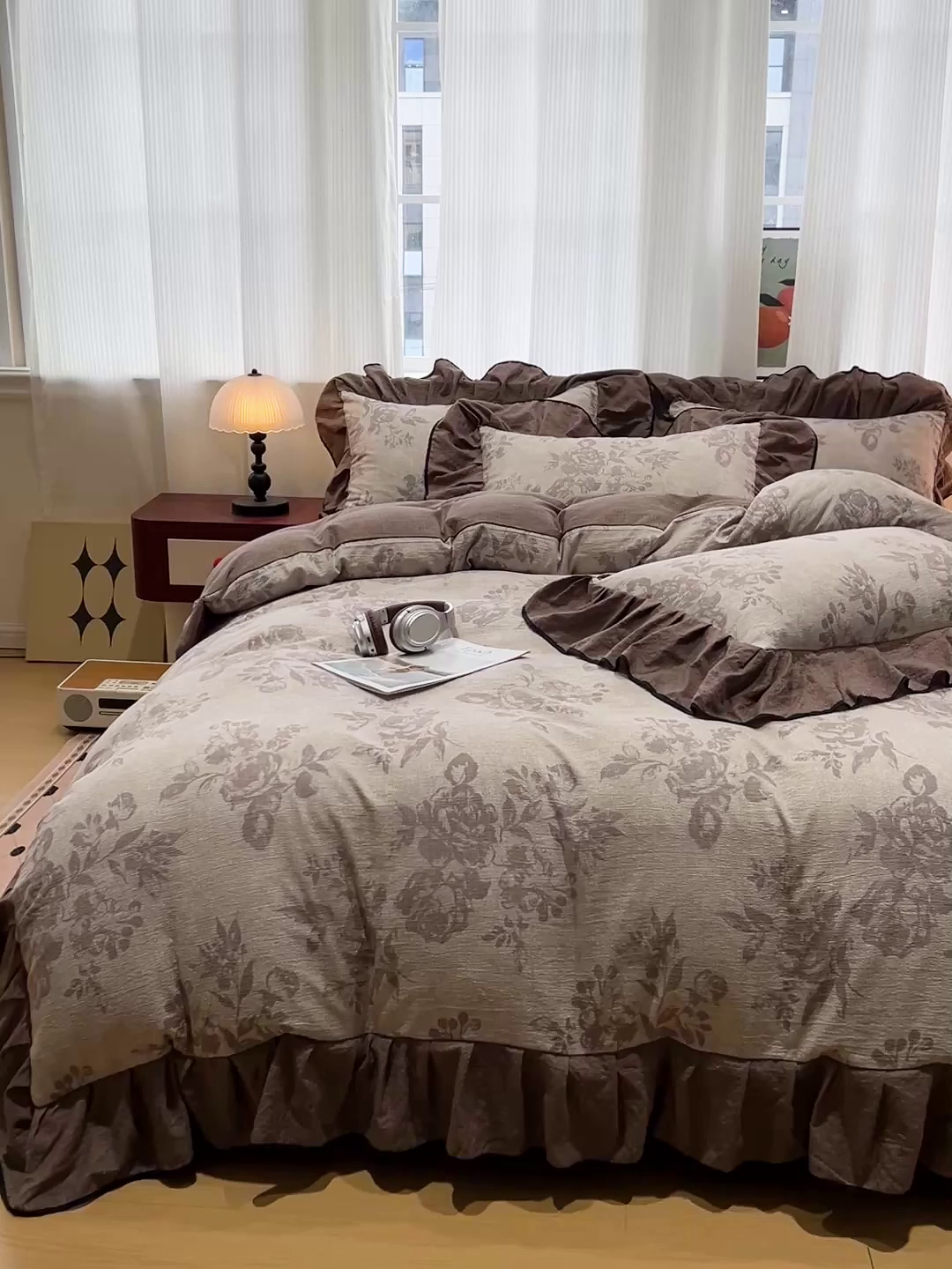 91家纺网 家纺一手货源 找家纺 （赛丽雅）2025秋冬新品130克加厚复古风印花磨毛四件套 风木槿