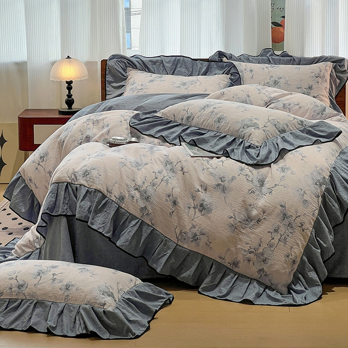 91家纺网 家纺一手货源 找家纺 （赛丽雅）2025秋冬新品130克加厚复古风印花磨毛四件套 暮雪-灰