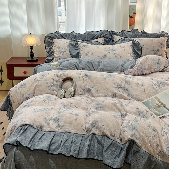 91家纺网 家纺一手货源 找家纺 （赛丽雅）2025秋冬新品130克加厚复古风印花磨毛四件套 暮雪-灰