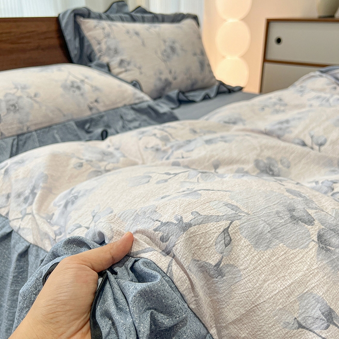 91家纺网 家纺一手货源 找家纺 （赛丽雅）2025秋冬新品130克加厚复古风印花磨毛四件套 暮雪-灰