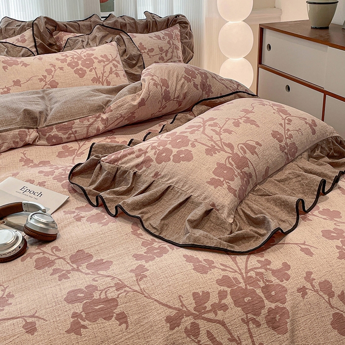 91家纺网 家纺一手货源 找家纺 （赛丽雅）2025秋冬新品130克加厚复古风印花磨毛四件套 悄颜