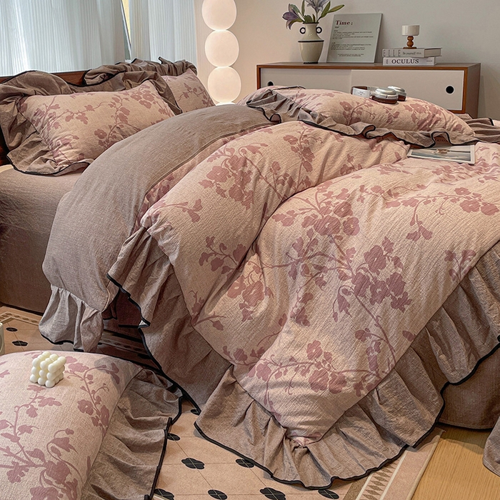 91家纺网 家纺一手货源 找家纺 （赛丽雅）2025秋冬新品130克加厚复古风印花磨毛四件套 悄颜