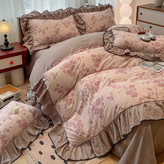 91家纺网 家纺一手货源 找家纺 （赛丽雅）2025秋冬新品130克加厚复古风印花磨毛四件套 悄颜