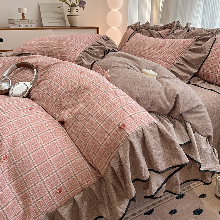 91家纺网 家纺一手货源 找家纺 （赛丽雅）2025秋冬新品130克加厚复古风印花磨毛四件套 秋恋-红