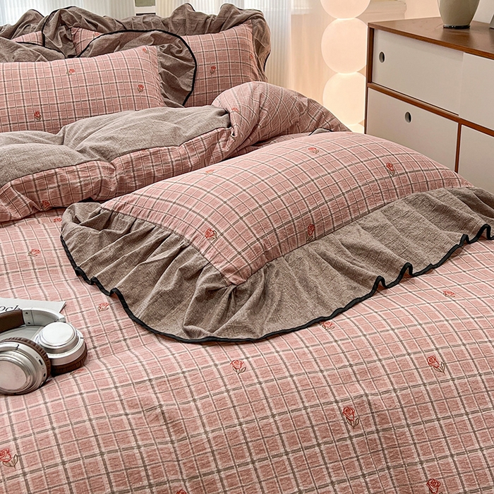 91家纺网 家纺一手货源 找家纺 （赛丽雅）2025秋冬新品130克加厚复古风印花磨毛四件套 秋恋-红