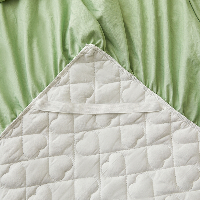 91家纺网 家纺一手货源 找家纺 （总）艾裙海 2025新款云朵棉蕾丝刺绣花边夹棉床裙单床裙床裙单件爱心系列