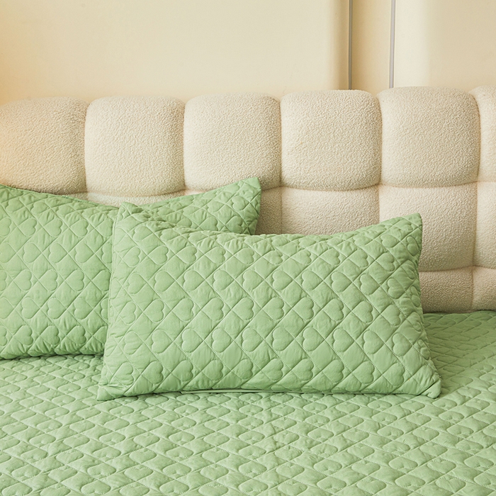 91家纺网 家纺一手货源 找家纺 （总）艾裙海 2025新款云朵棉蕾丝刺绣花边夹棉床裙单床裙床裙单件爱心系列