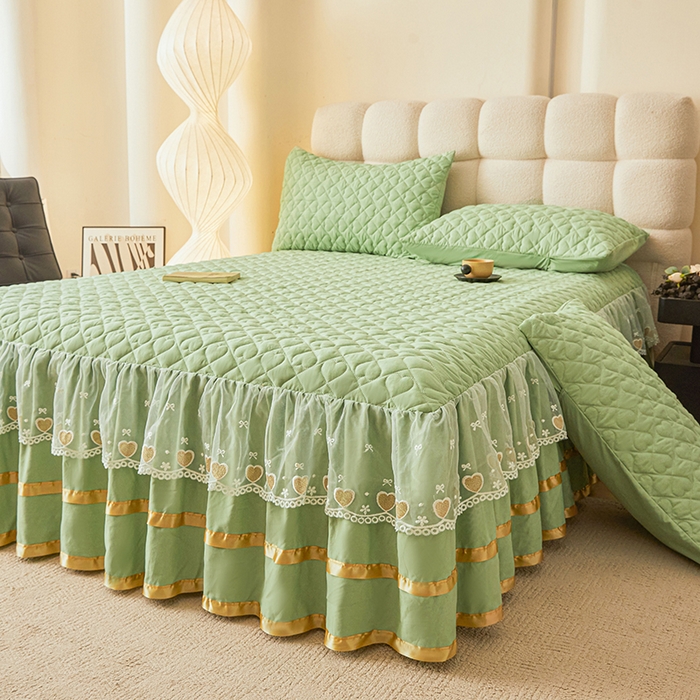 91家纺网 家纺一手货源 找家纺 （总）艾裙海 2025新款云朵棉蕾丝刺绣花边夹棉床裙单床裙床裙单件爱心系列