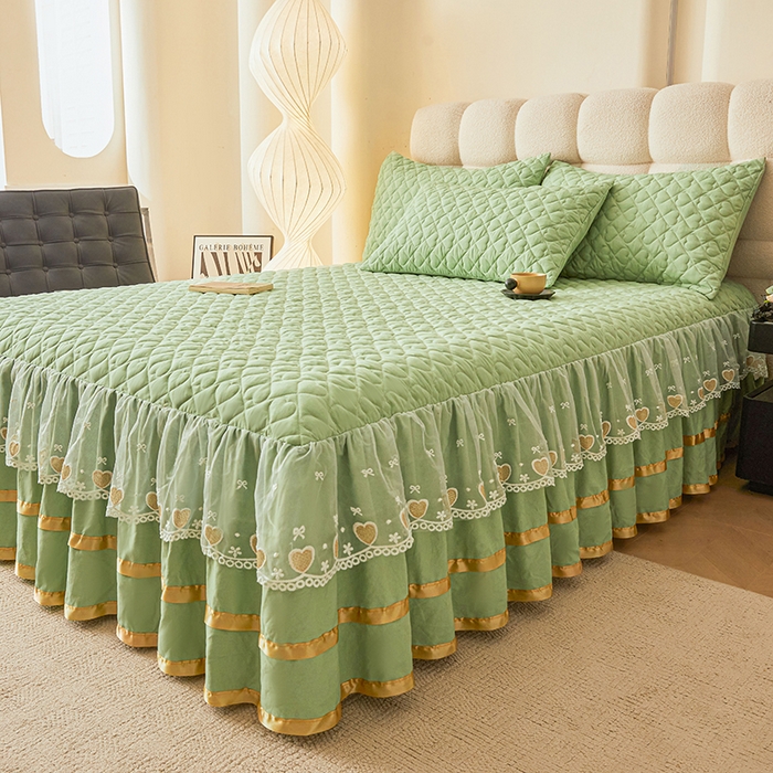 91家纺网 家纺一手货源 找家纺 （总）艾裙海 2025新款云朵棉蕾丝刺绣花边夹棉床裙单床裙床裙单件爱心系列