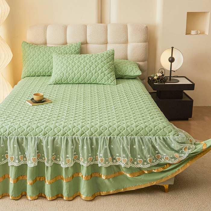 91家纺网 家纺一手货源 找家纺 （总）艾裙海 2025新款云朵棉蕾丝刺绣花边夹棉床裙单床裙床裙单件爱心系列