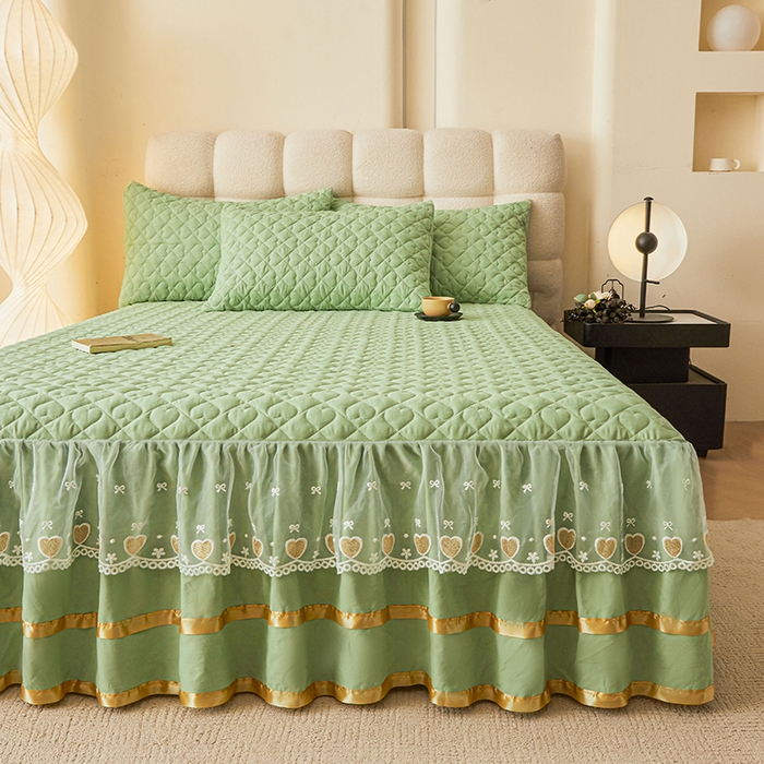 91家纺网 家纺一手货源 找家纺 （总）艾裙海 2025新款云朵棉蕾丝刺绣花边夹棉床裙单床裙床裙单件爱心系列