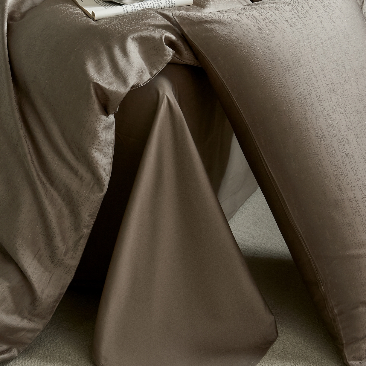 91家纺网 家纺一手货源 找家纺 ONE TWO ONE 1212025新款高支高密长绒棉贡缎精工提花-莳光线条（为了各位老板们都有利润空间，平台控价券后不得低于318/338元，感谢您的配合与支持！） 莳光线条-巧咖