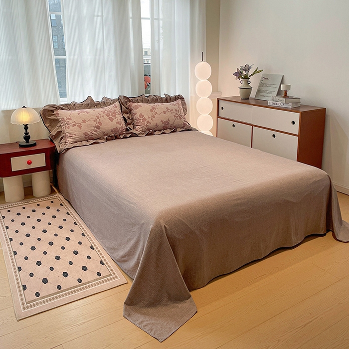 91家纺网 家纺一手货源 找家纺 （赛丽雅）2025秋冬新品130克加厚复古风印花磨毛四件套 悄颜