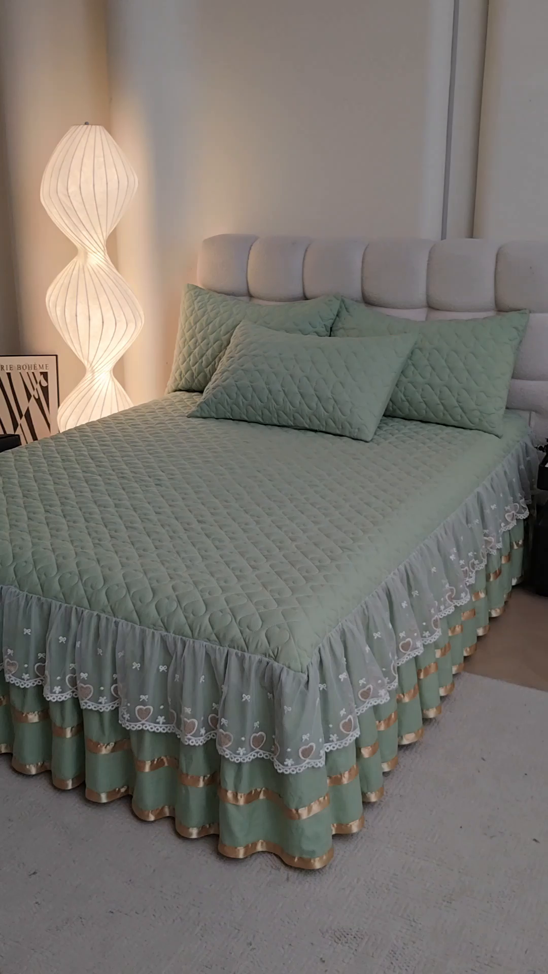 91家纺网 家纺一手货源 找家纺 （总）艾裙海 2025新款云朵棉蕾丝刺绣花边夹棉床裙单床裙床裙单件爱心系列